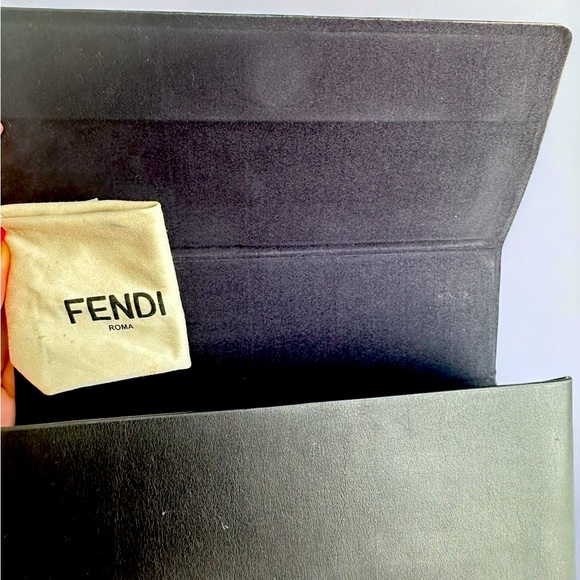 Fendi sunglasses - Picture 11 of 12
